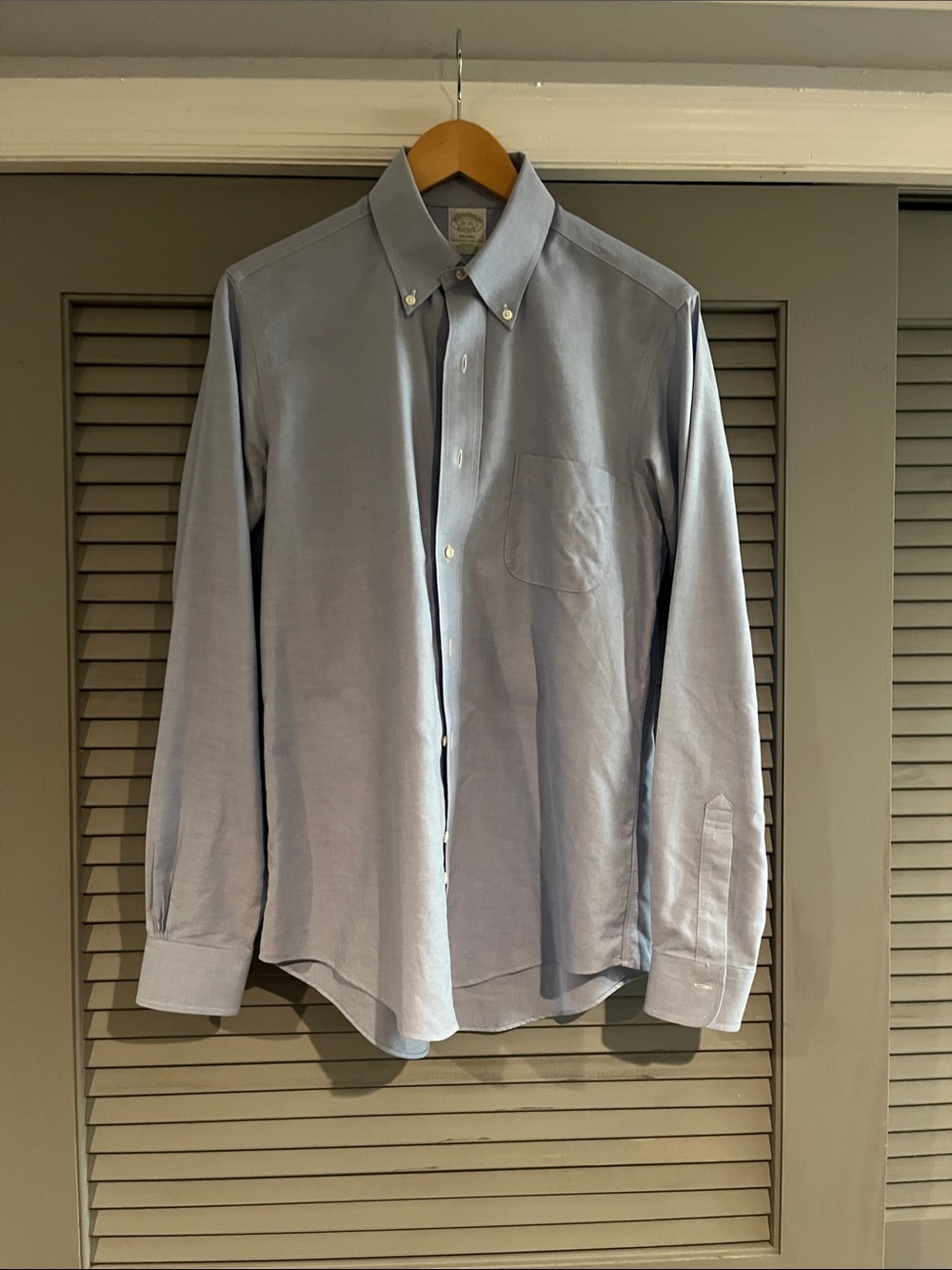 Classic Light Blue Men's Brooks Brothers Button-Down Oxford Shirt